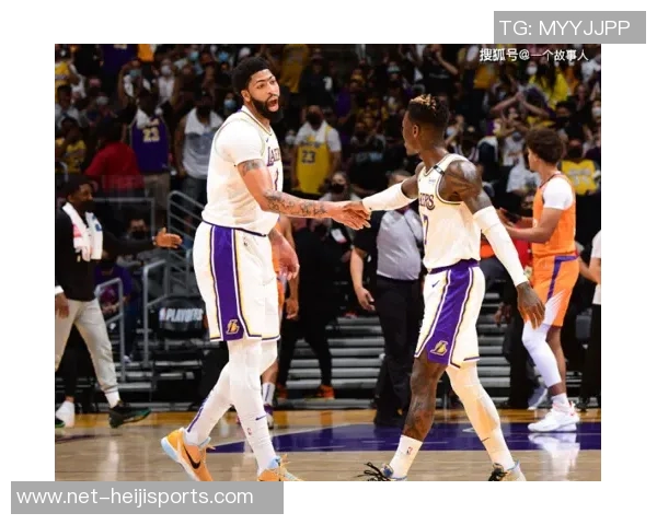 农场主篮球激战绿军尼克斯大桥拼尽全力出战51分钟展现斗志 农场主篮球激战绿军尼克斯大桥拼尽全力出战51分钟展现斗志